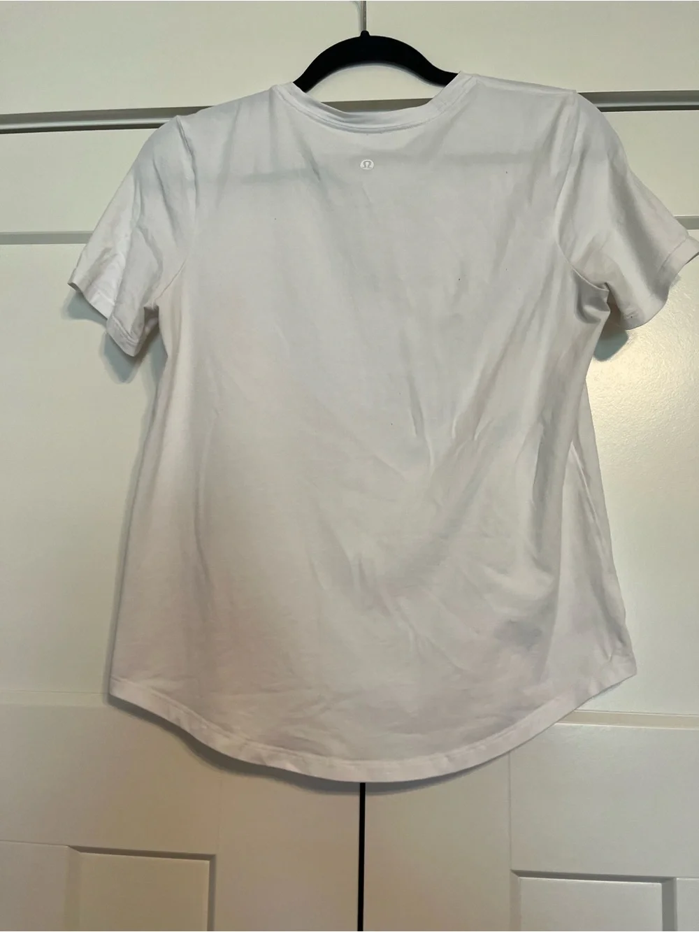 Lululemon white tshirt
